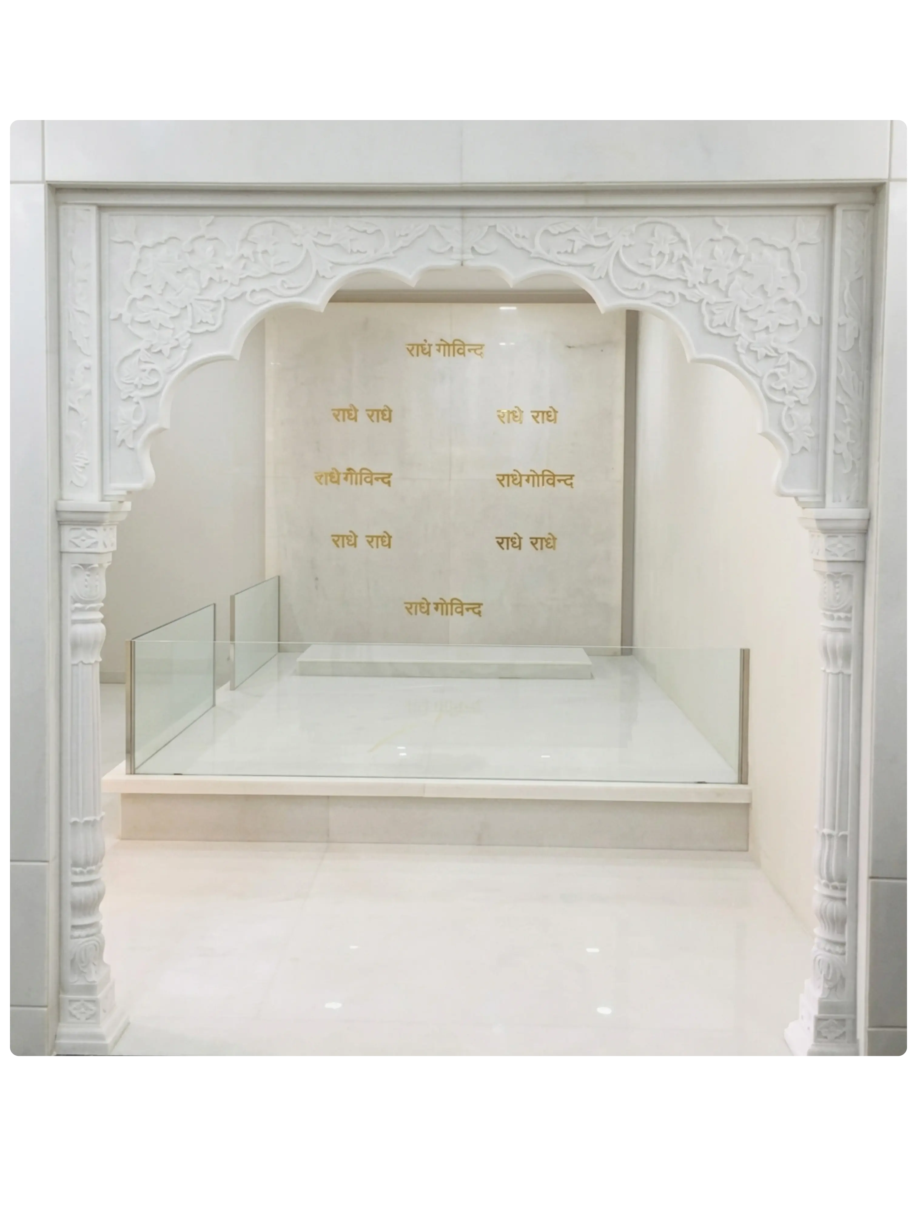 Modern marble home temple design by Ram Krishna Moorti Art Jaipur